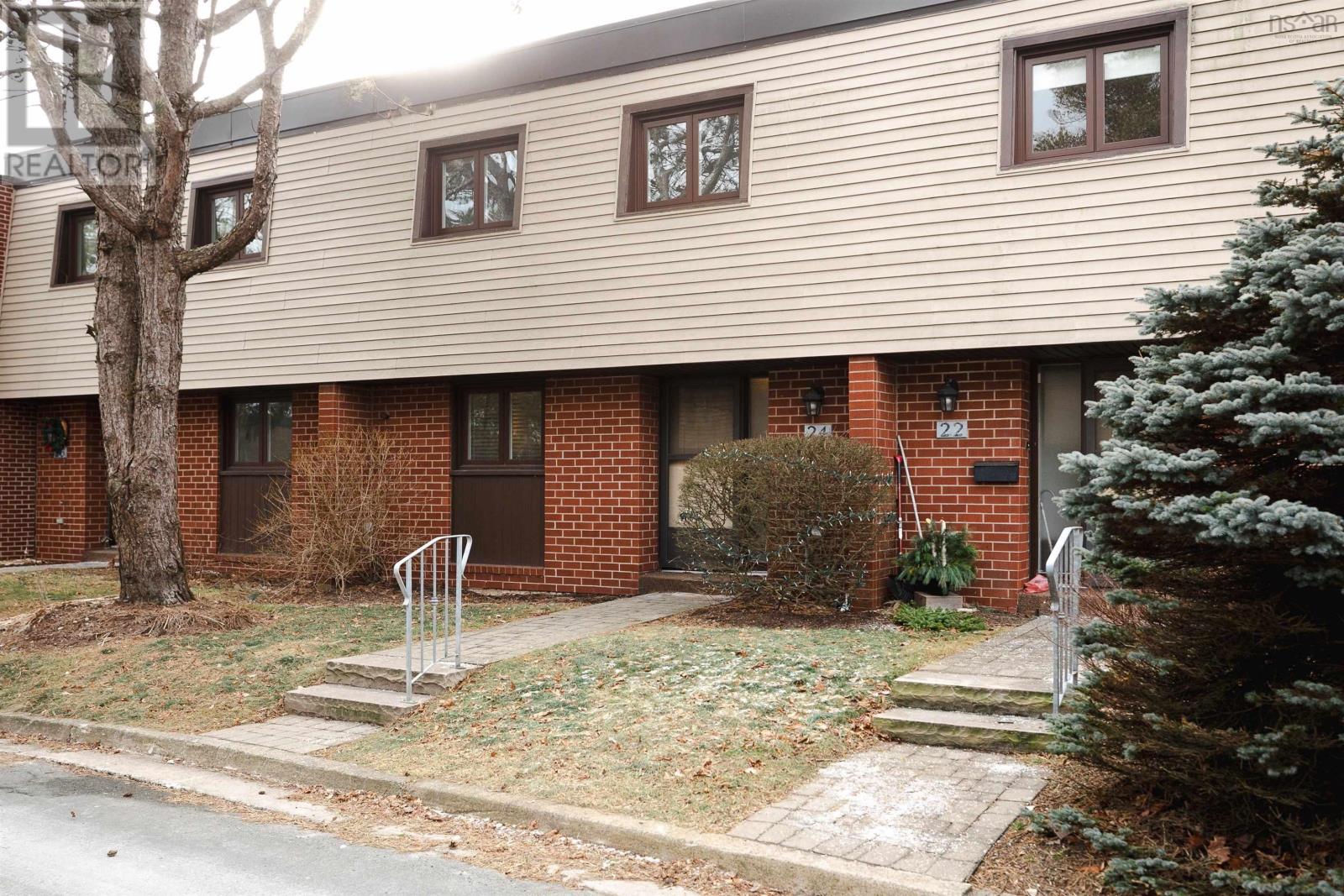 24 Forestside Crescent Property Photo 1