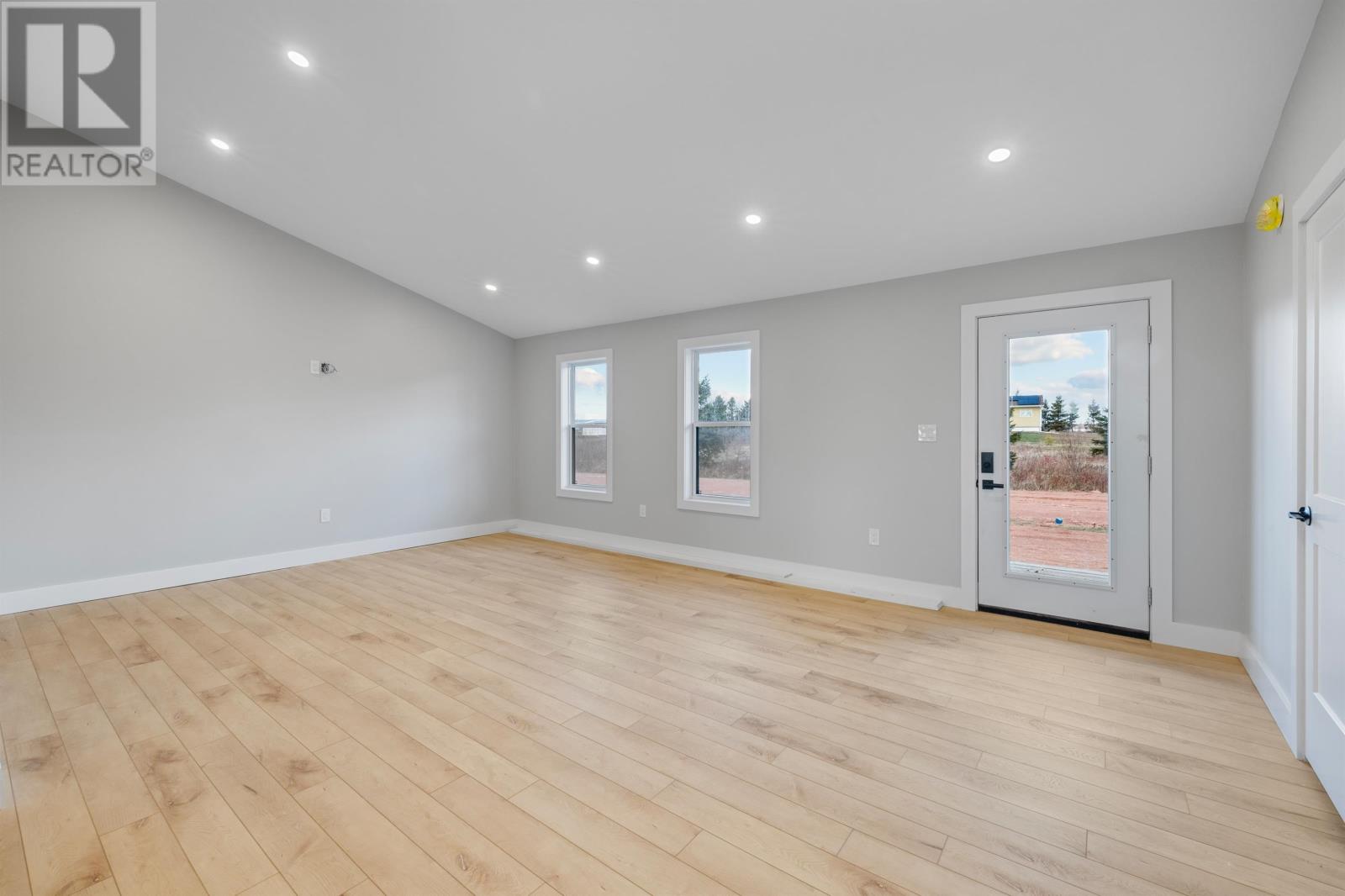 43 Simmons Rd Property Photo 15