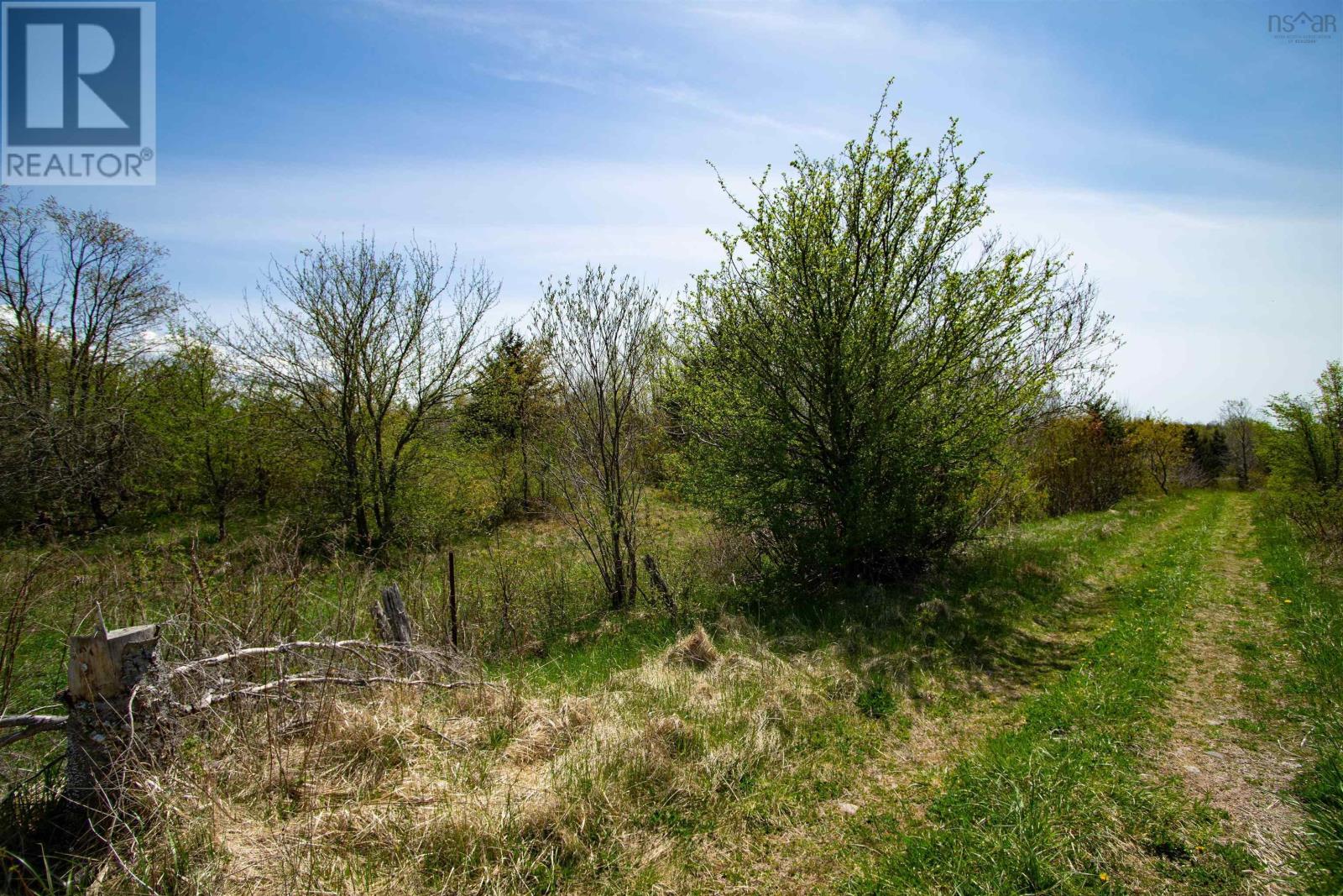 Lot Highway 101 Property Photo 3