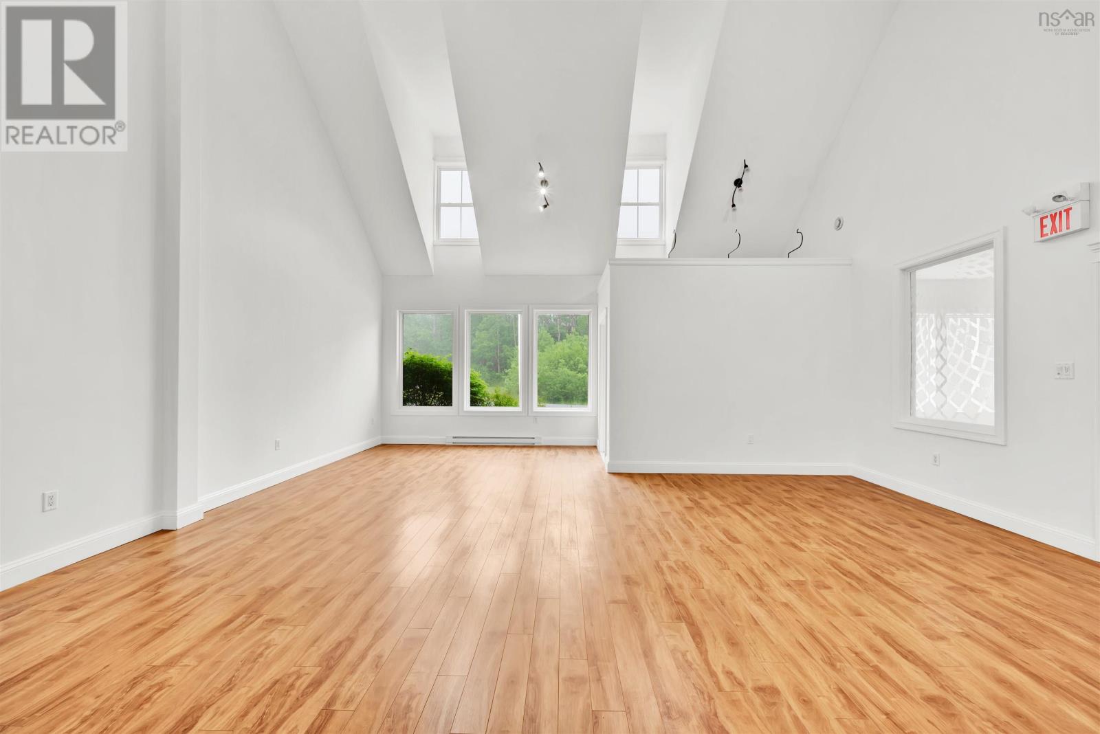 129 Appaloosa Run Property Photo 3