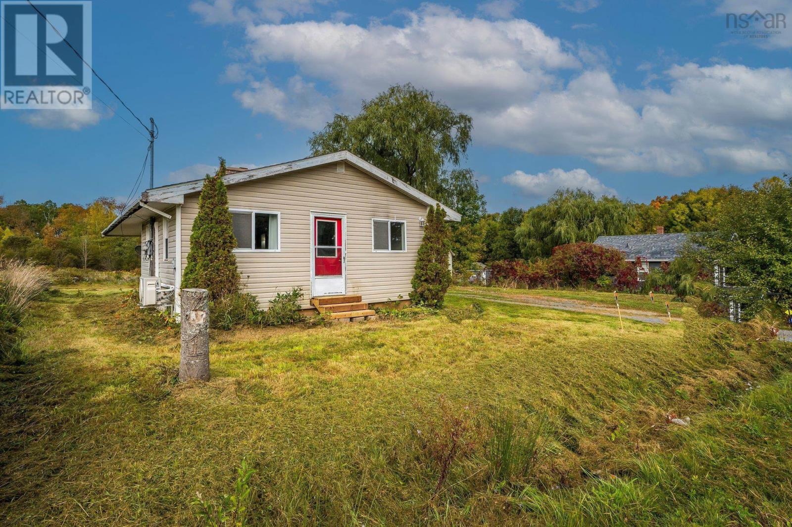 61 Dunlop Road Property Photo 1