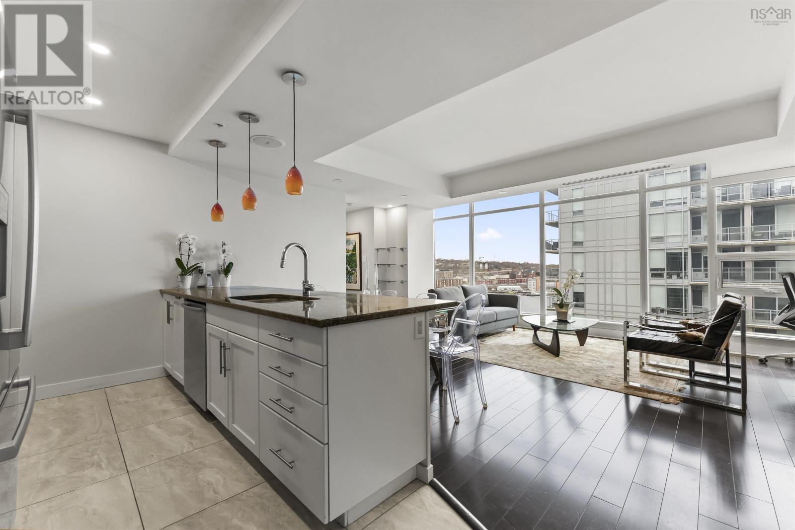 1003 31 Kings Wharf Place Property Photo 1