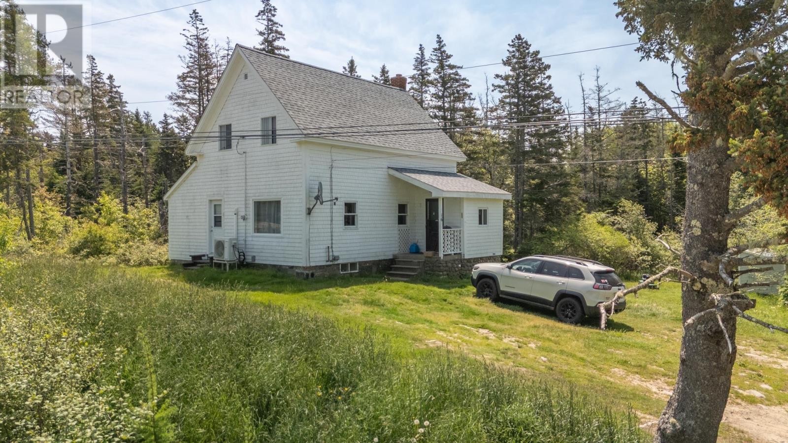16 Belleville South Road Property Photo 1