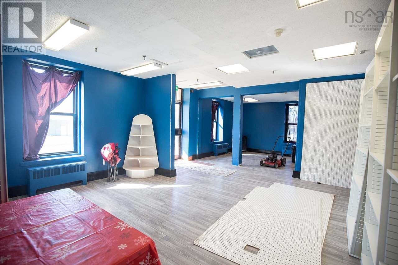 1 Lawrence Street Property Photo 5