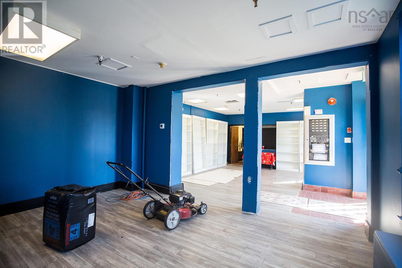 1 Lawrence Street Property Photo 6