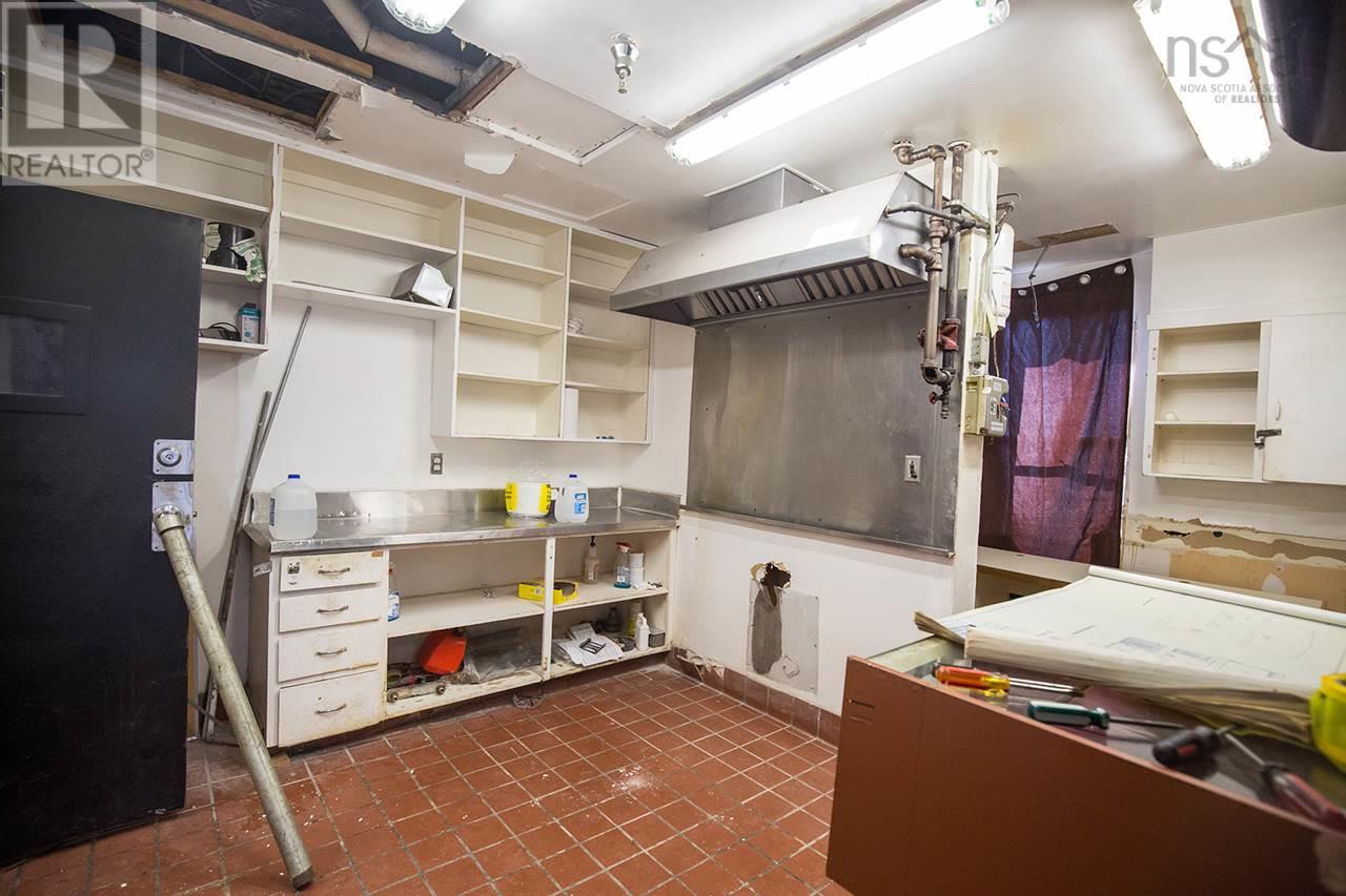 1 Lawrence Street Property Photo 10