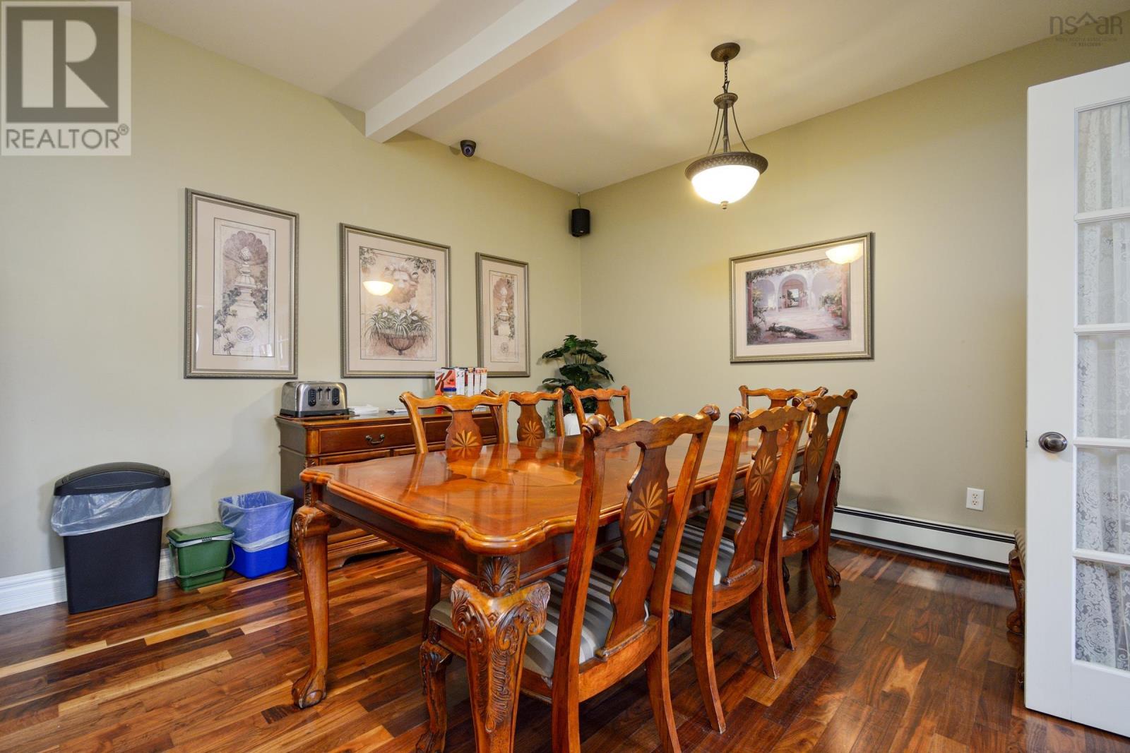 10 Pitt Street Property Photo 10