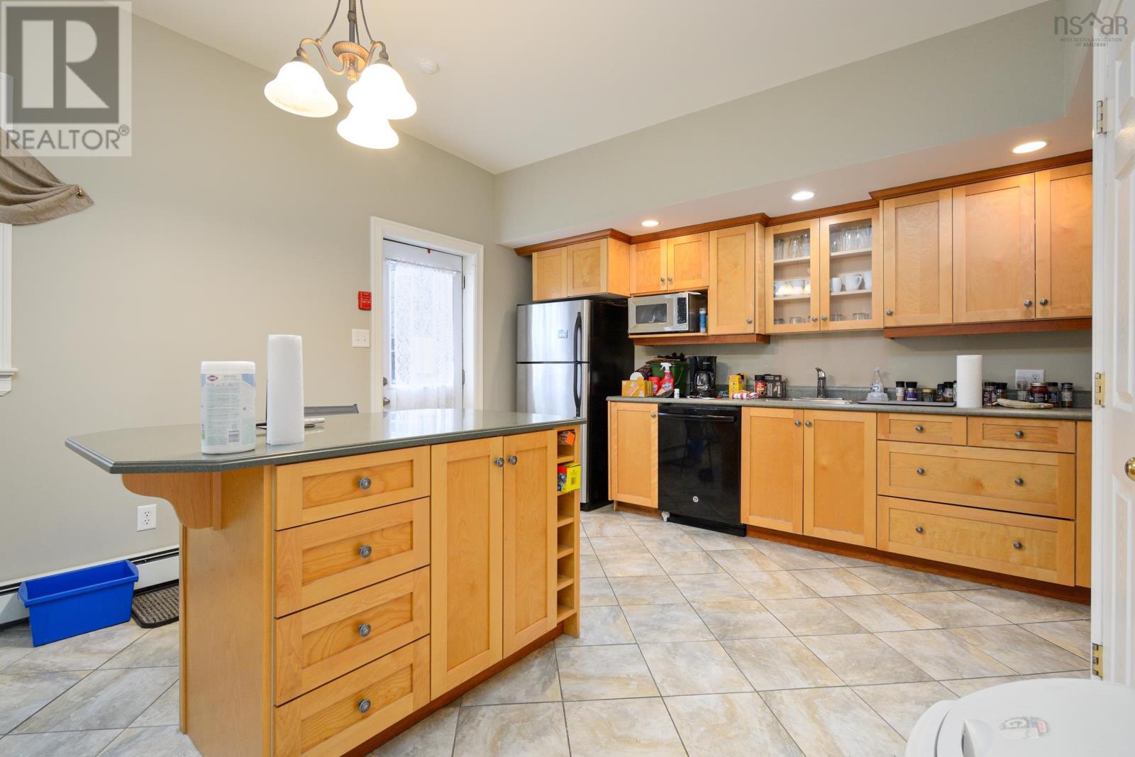 10 Pitt Street Property Photo 23