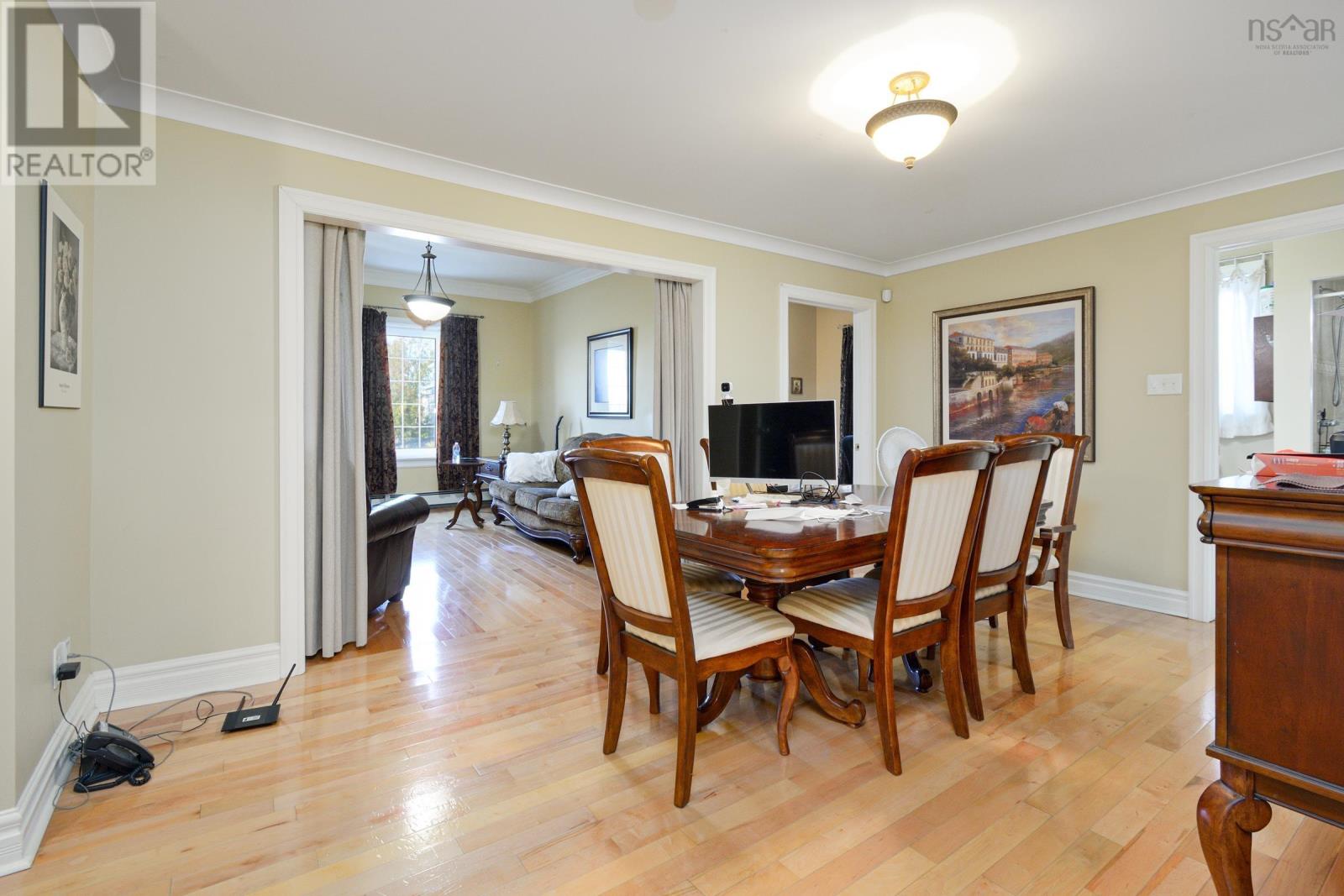 10 Pitt Street Property Photo 26