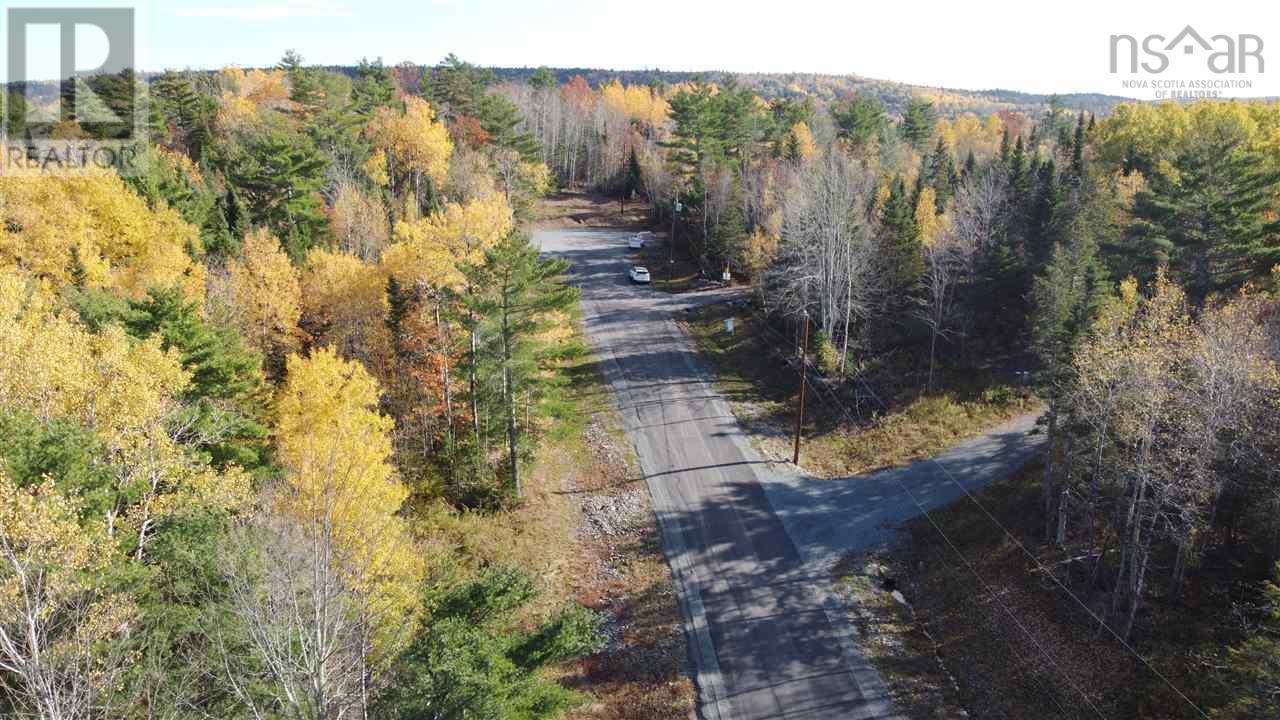 Unit 10 6004 Trunk 1 Highway Property Photo