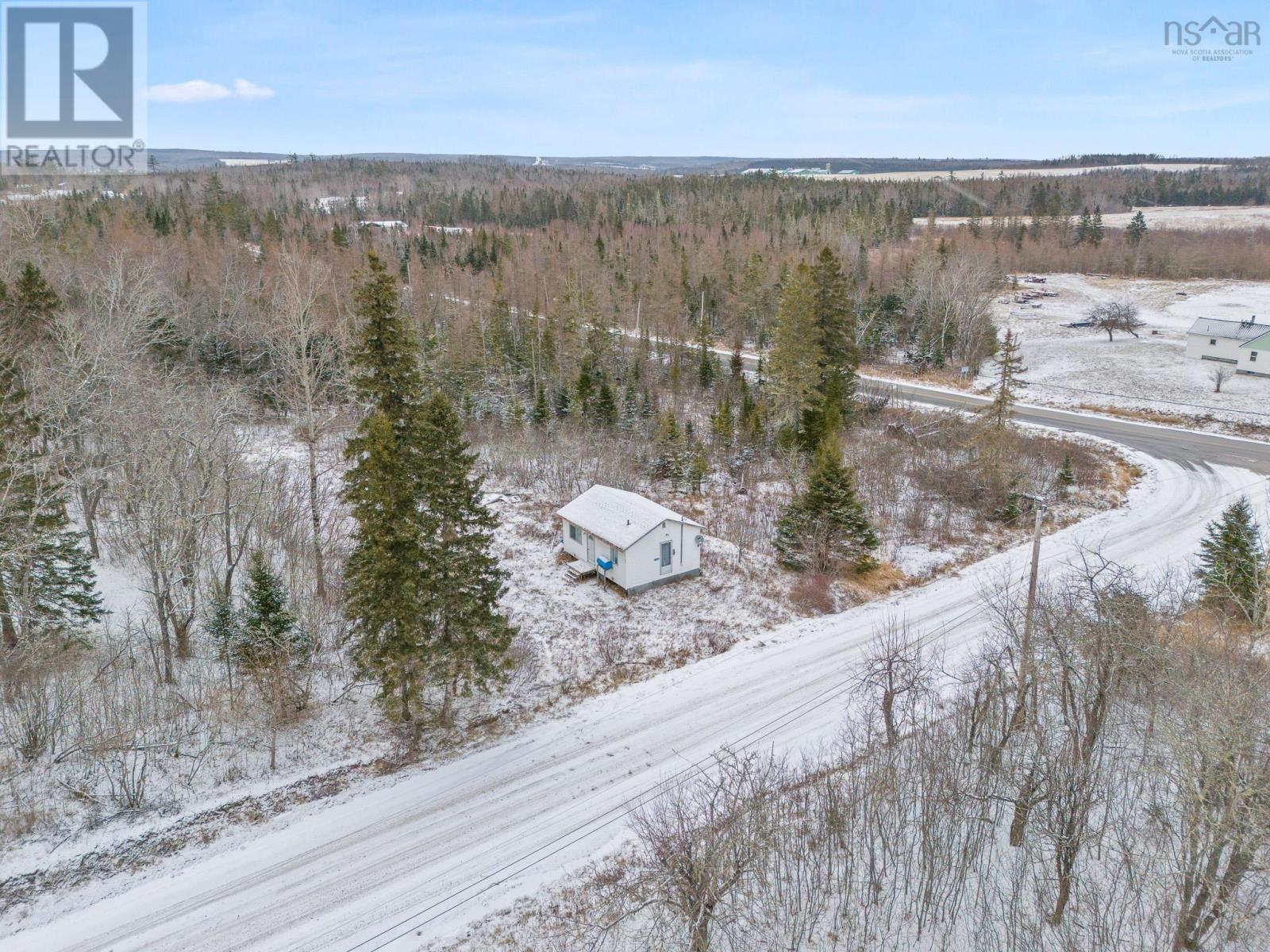 1445 Elderbank Back Road Property Photo 3