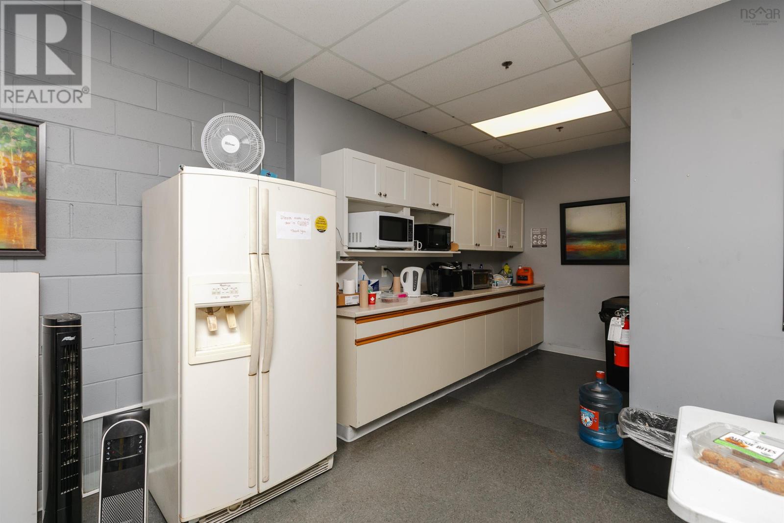 380 Bluewater Road Property Photo 31