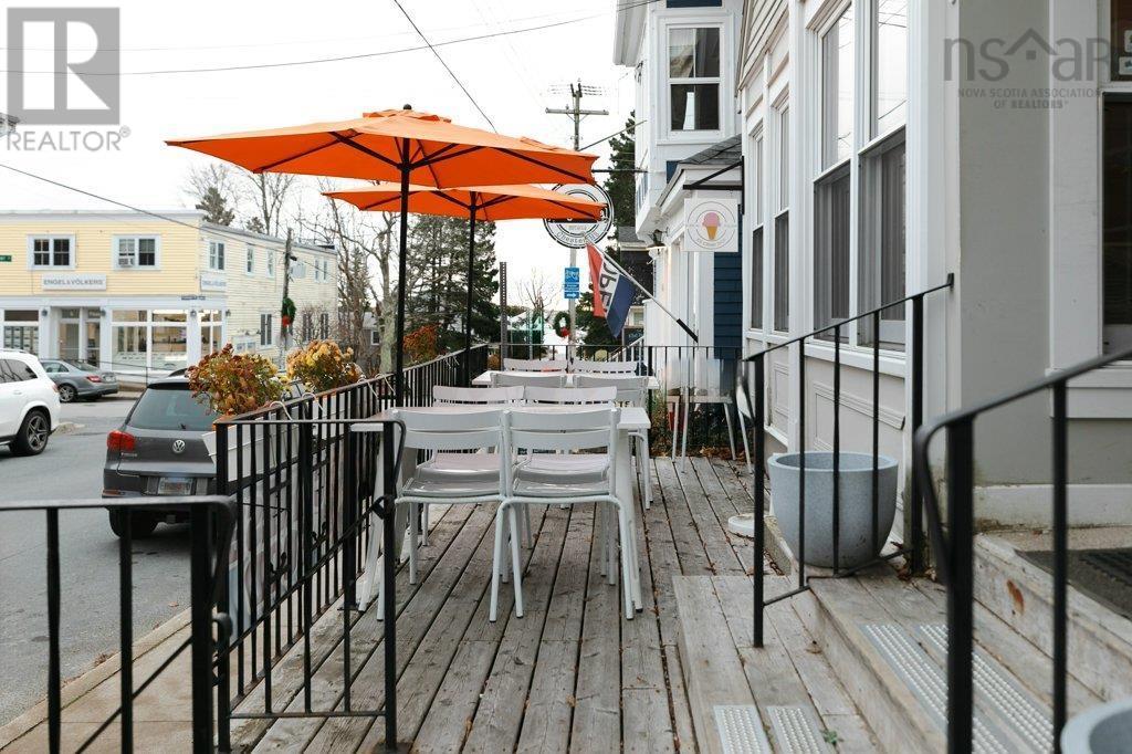 43 Queen Street Property Photo 1