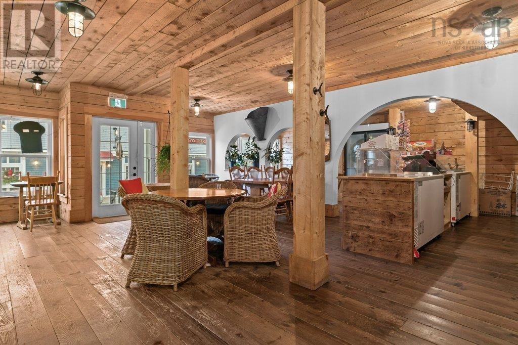 43 Queen Street Property Photo 7