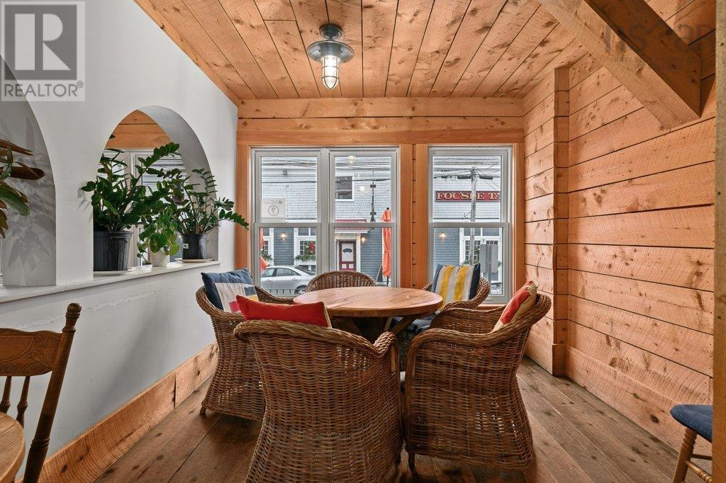 43 Queen Street Property Photo 9