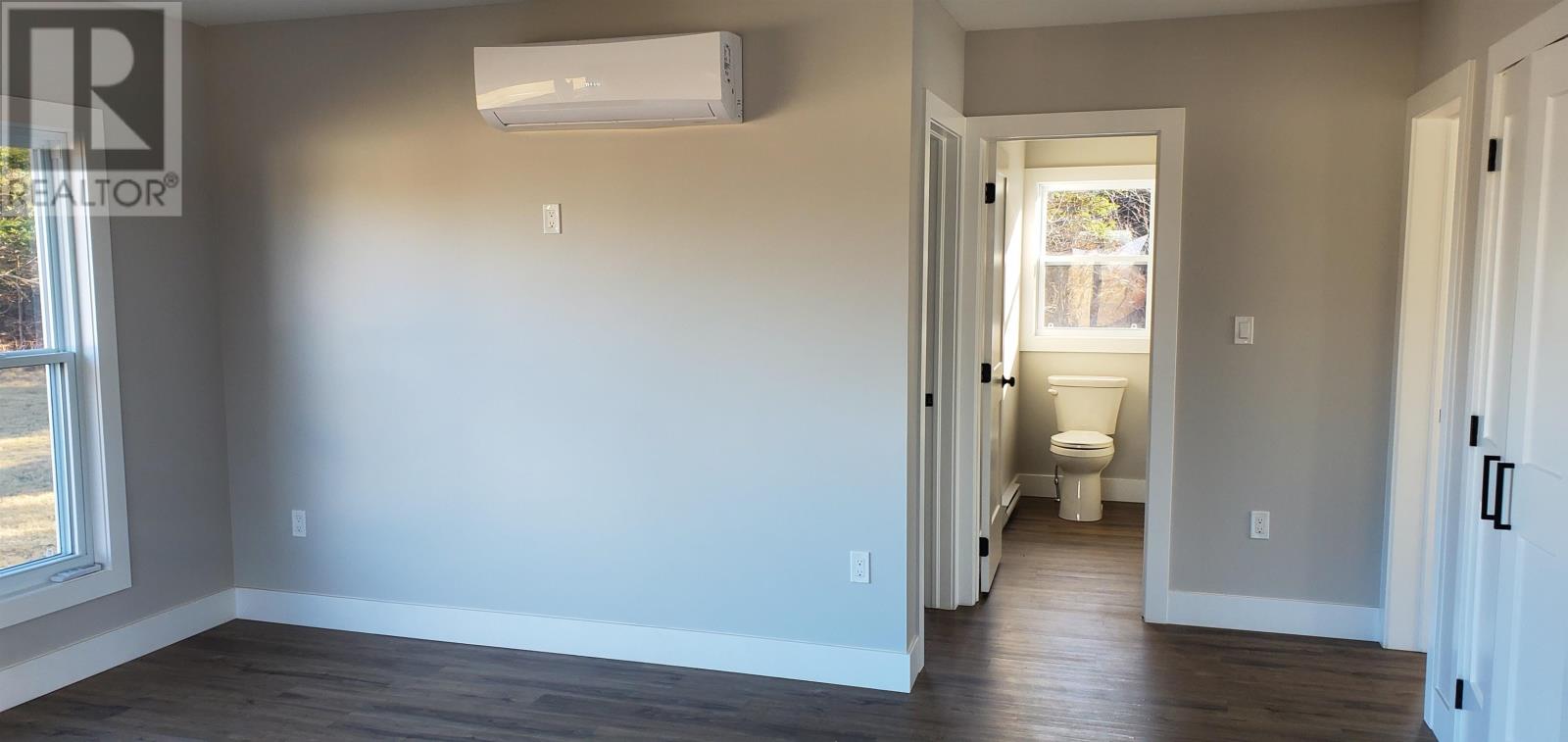 15 Long Bar Lane Property Photo 14