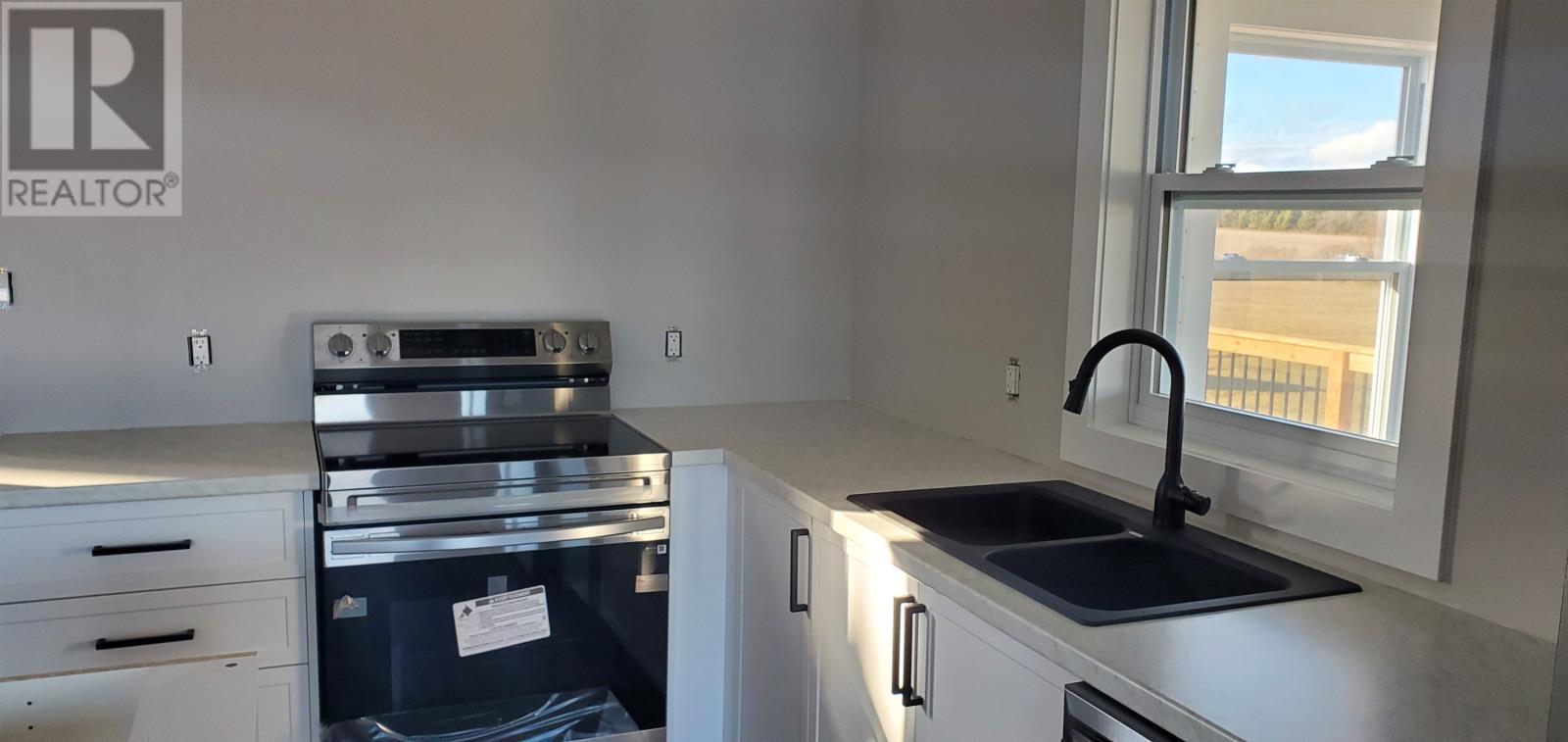 15 Long Bar Lane Property Photo 17