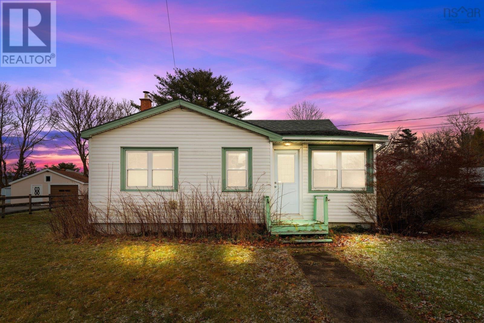 112 High Street Property Photo