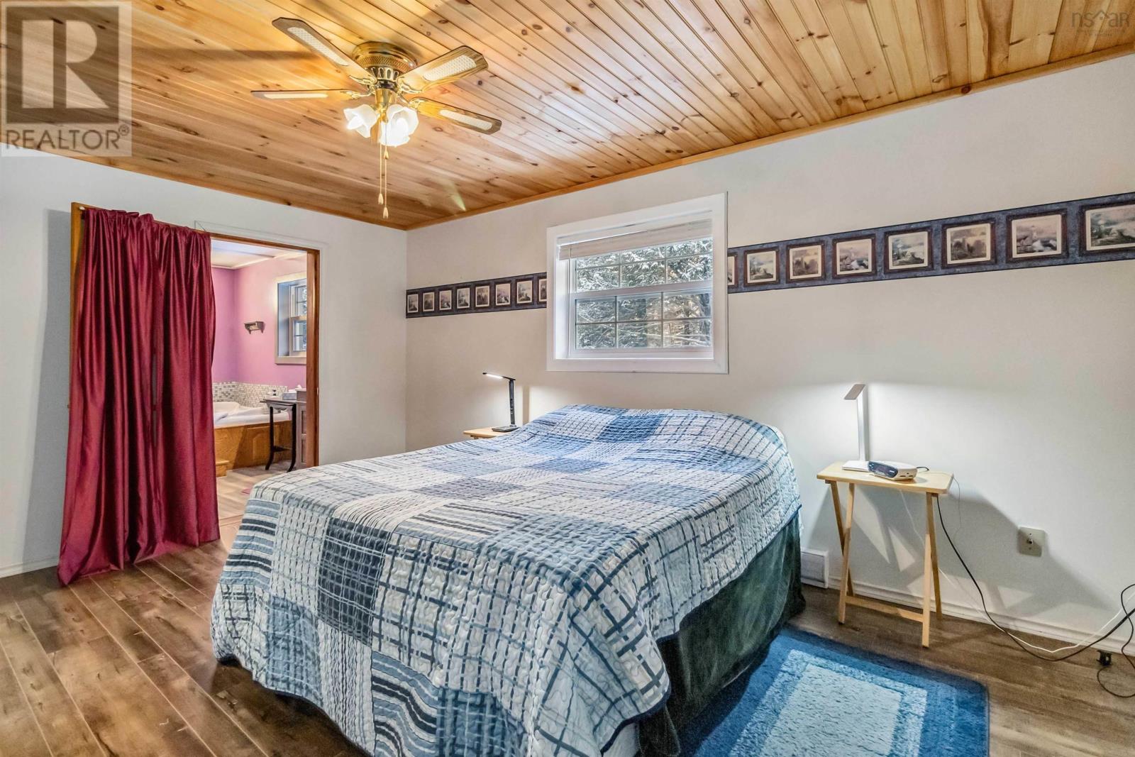 32 Bridle Path Property Photo 22