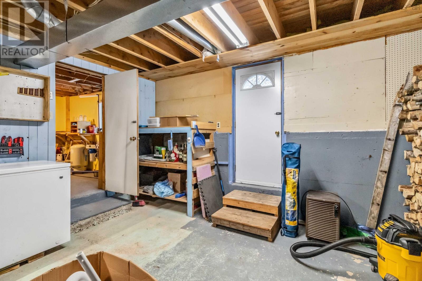 32 Bridle Path Property Photo 30