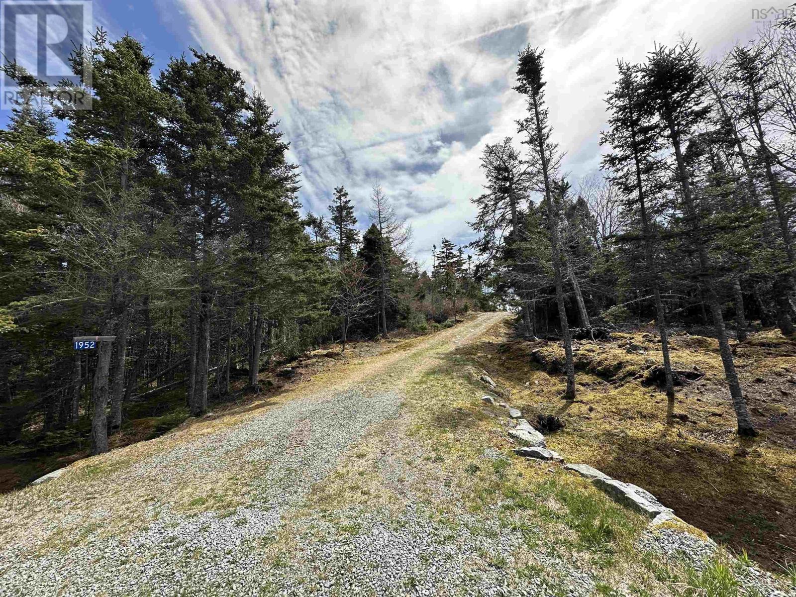 1952 Passage Road Property Photo 16