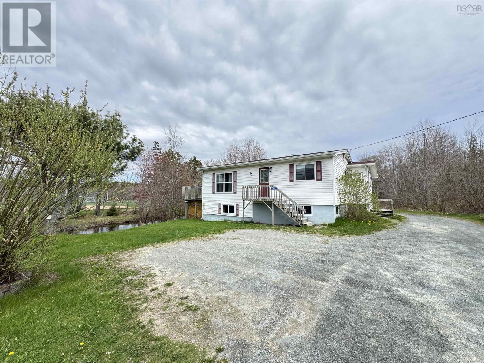 1661 Beaver Bank Road Property Photo