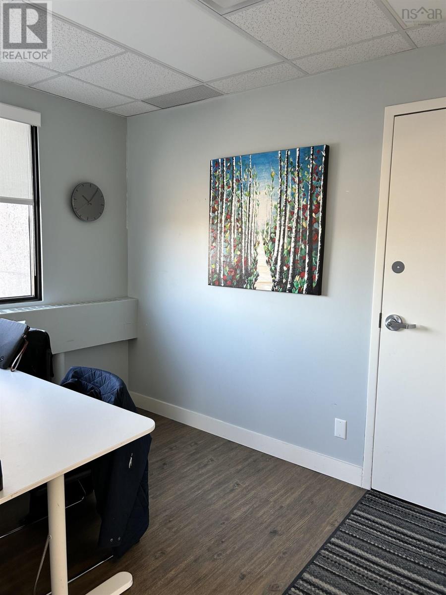 495 5991 Spring Garden Road Property Photo 4