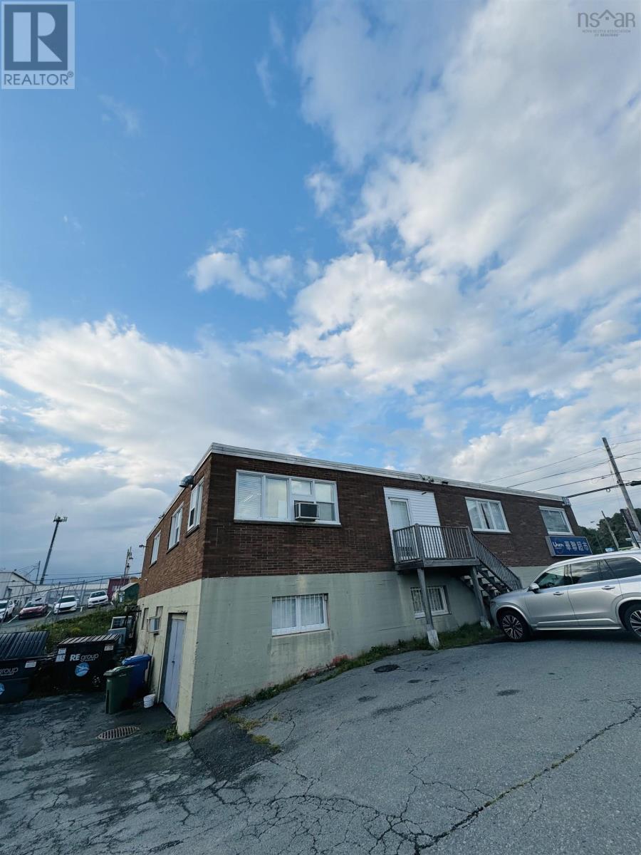 195 Wyse Road Property Photo 4