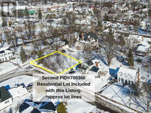 121 North River Road Property Photo 4