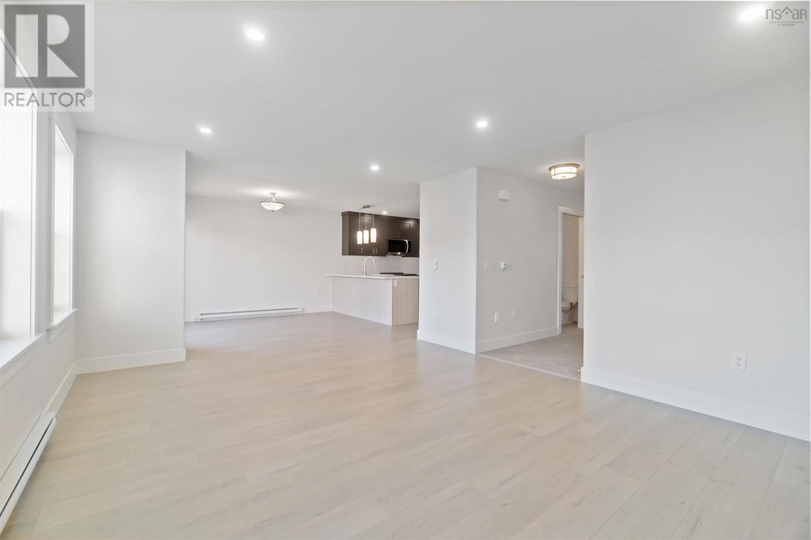 19 Brick Lane Property Photo 8