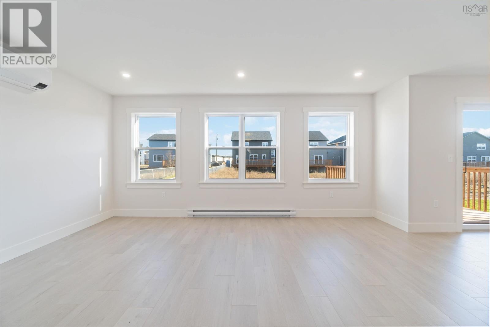 19 Brick Lane Property Photo 9