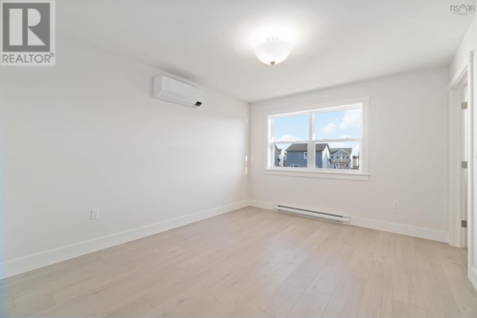 19 Brick Lane Property Photo 14