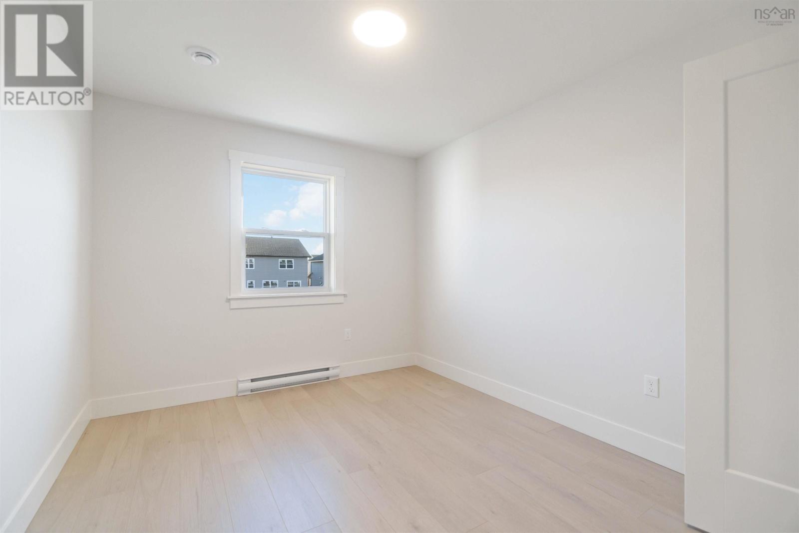 19 Brick Lane Property Photo 15