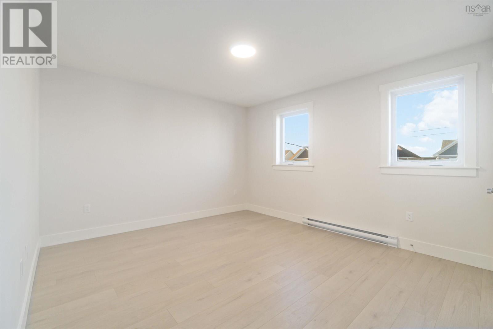 19 Brick Lane Property Photo 16