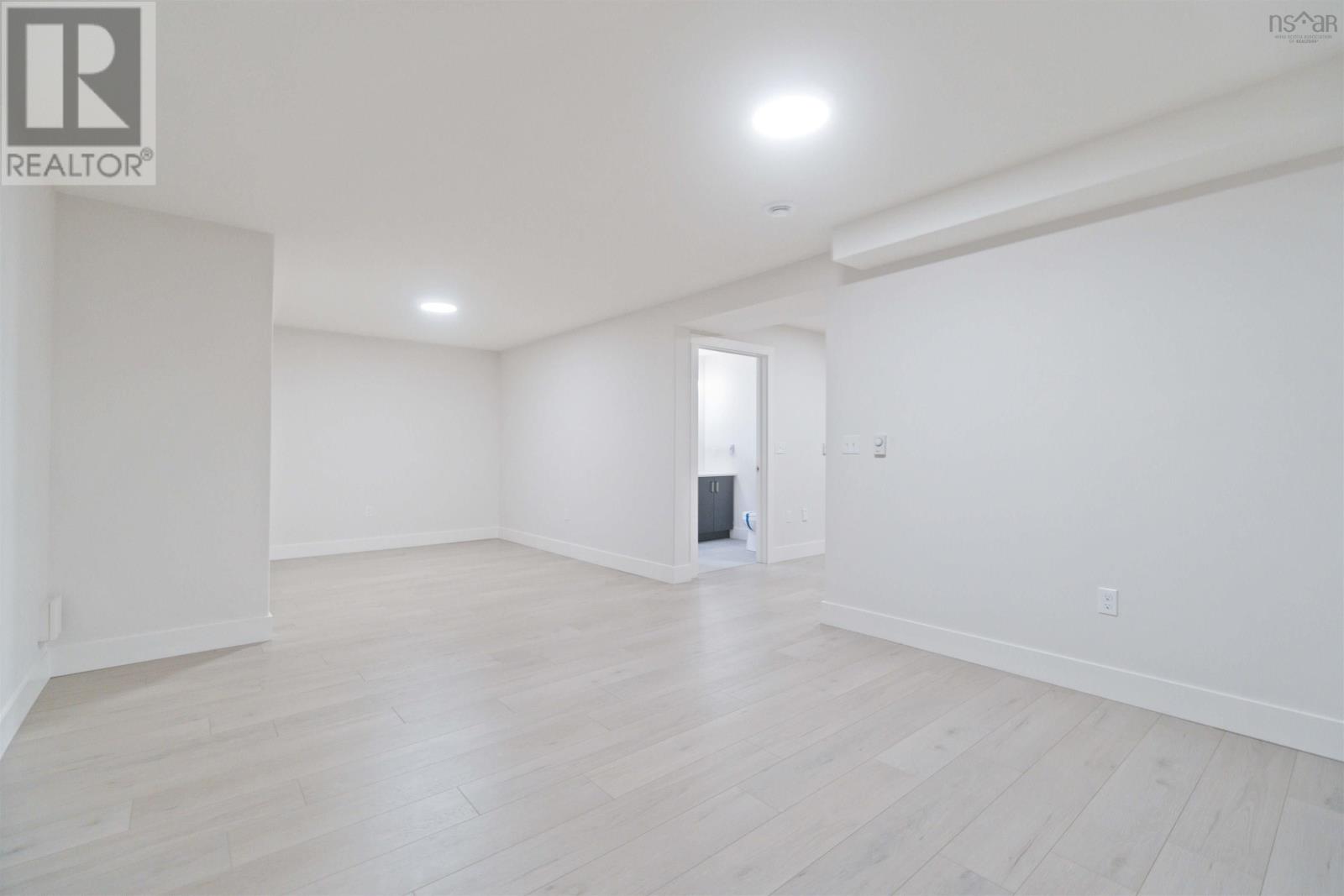 19 Brick Lane Property Photo 19