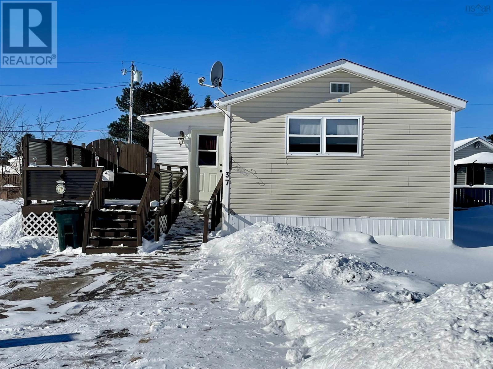 37 Costin Drive Property Photo