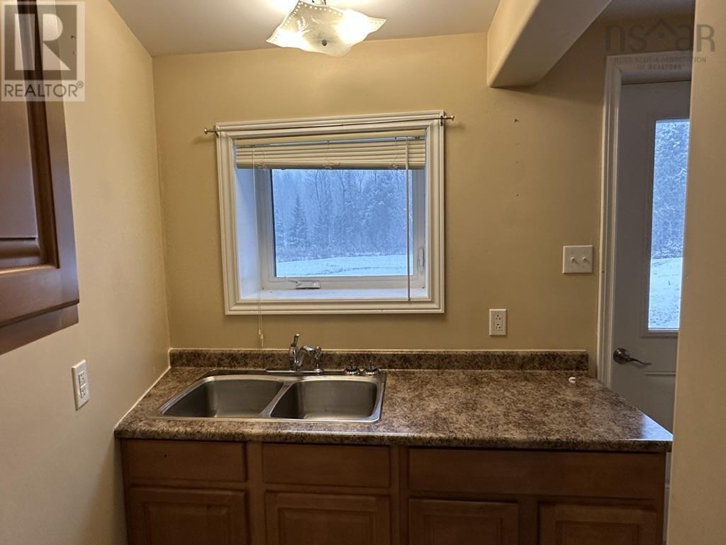 29 Narrows Road Property Photo 26