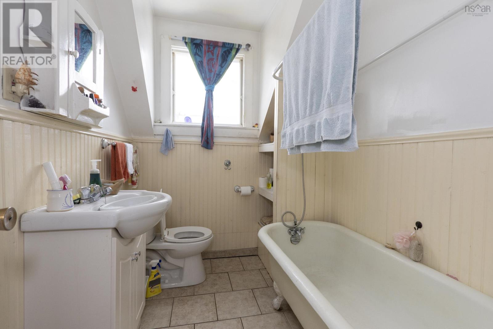 63 Havelock Street Property Photo 8