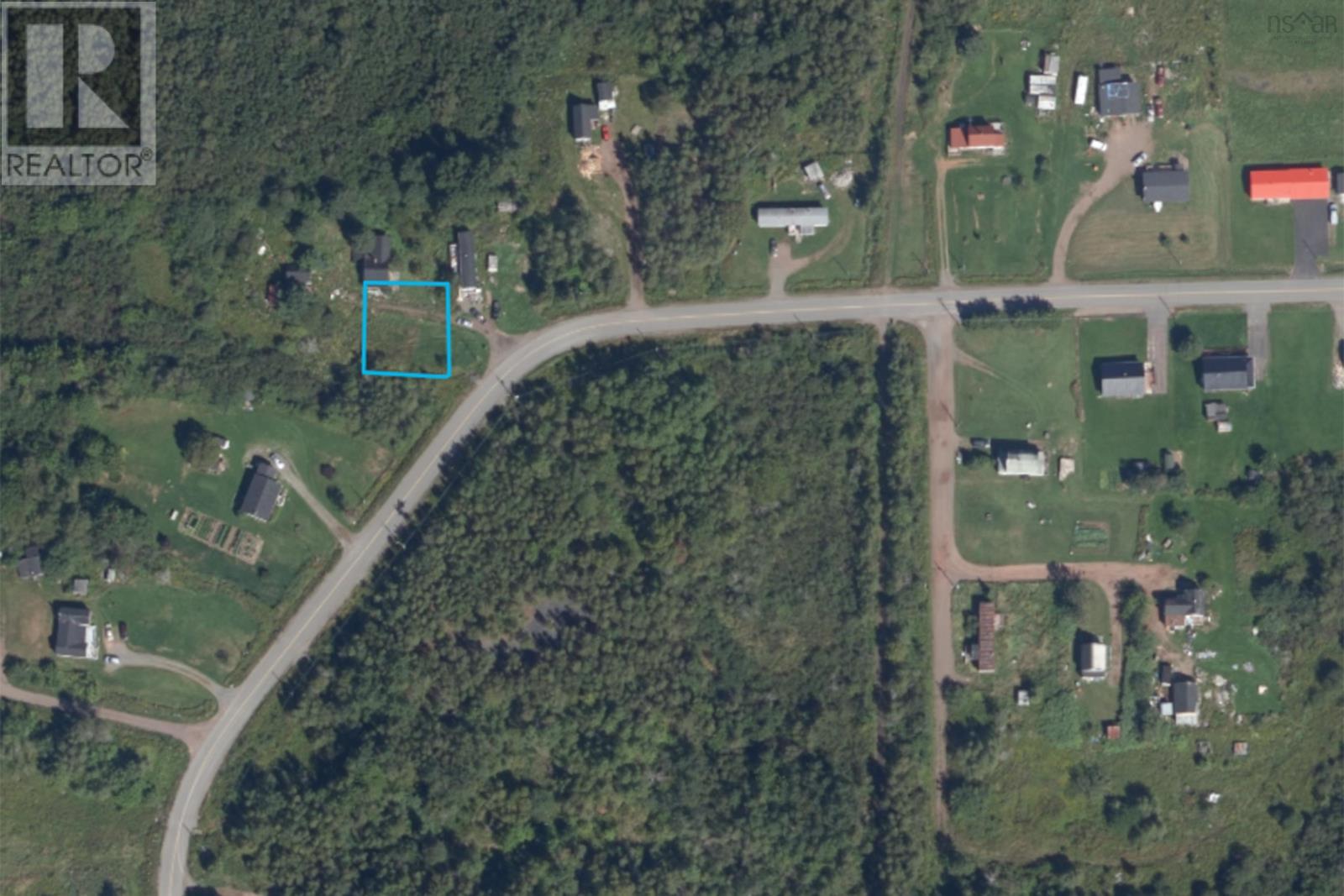 Pit Road Property Photo 2