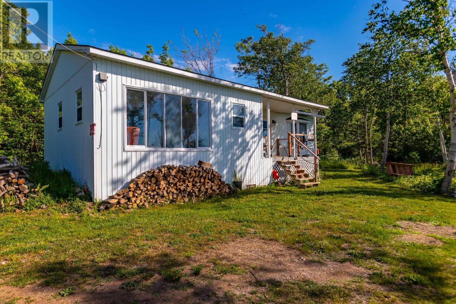 7 Sunset Avenue Property Photo 1