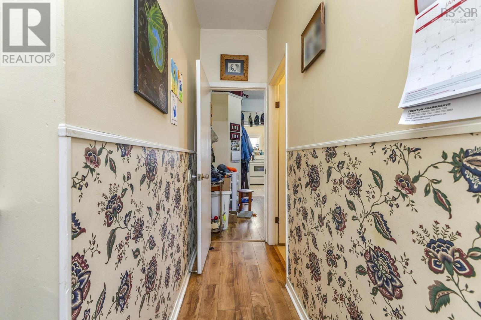 303 South Foord Street Property Photo 8