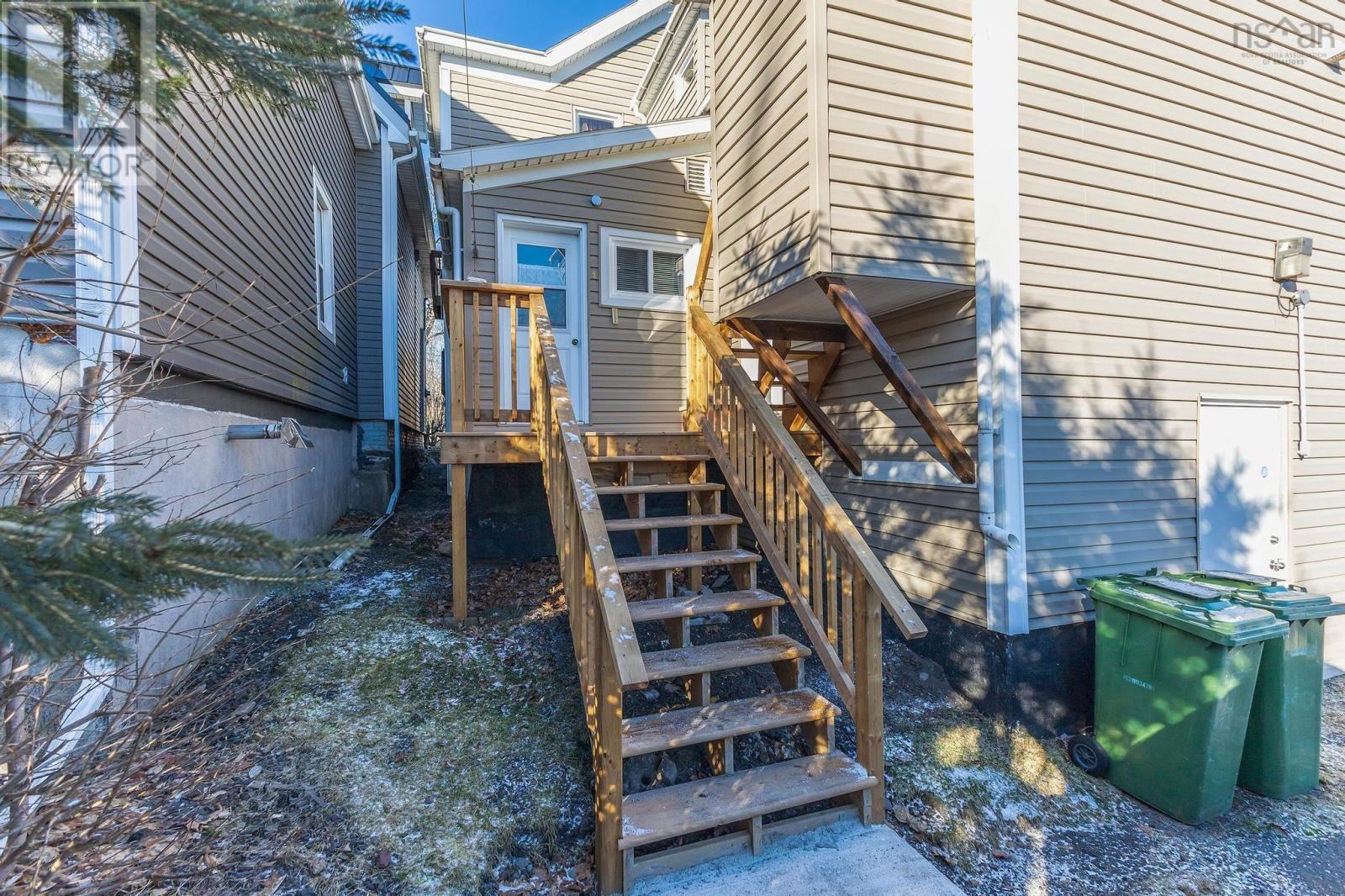 303 South Foord Street Property Photo 44