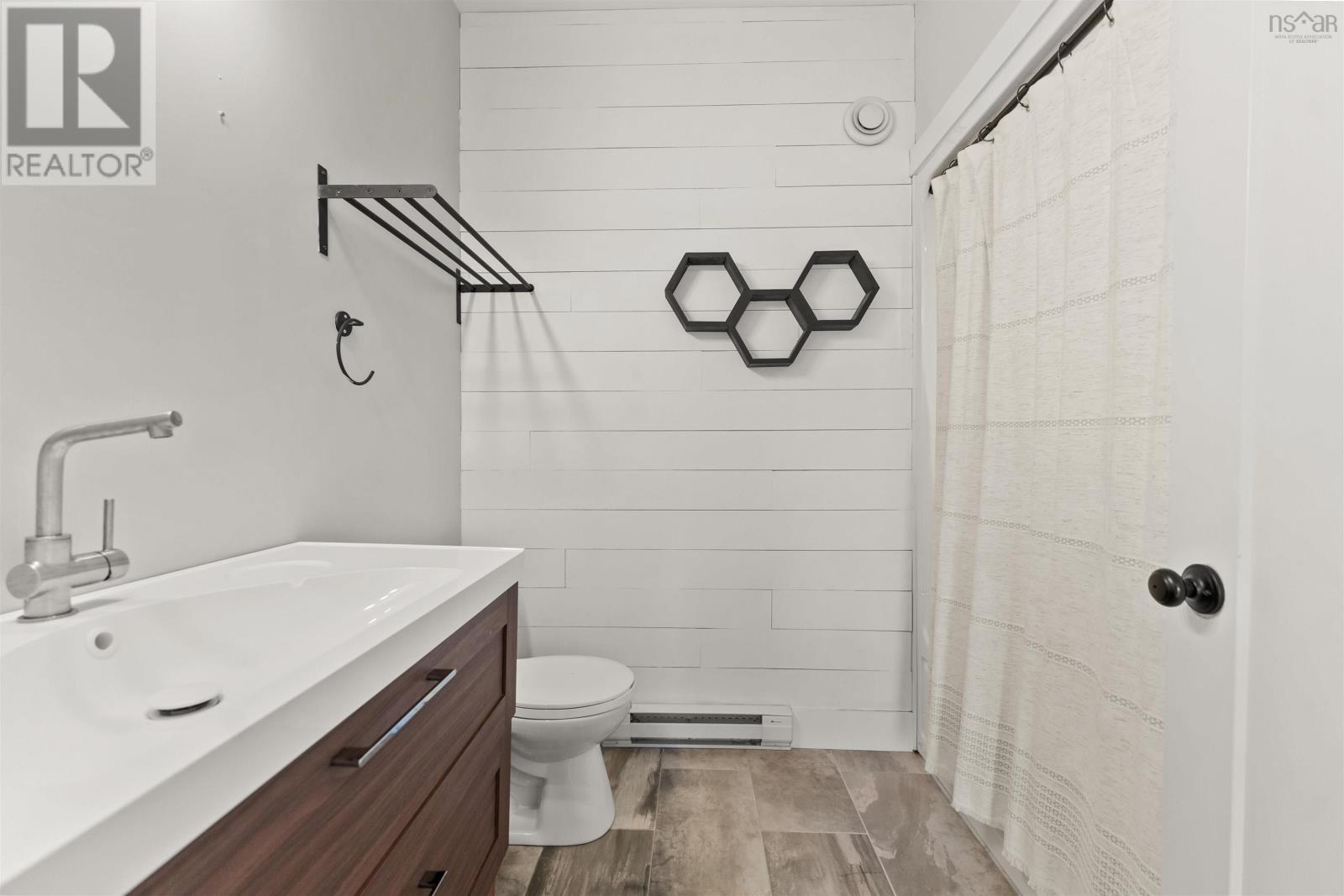 8 Old Scott Road, 4 Sawlers Lane, Waverley, Ns, B2r 1g7 Property Photo 13