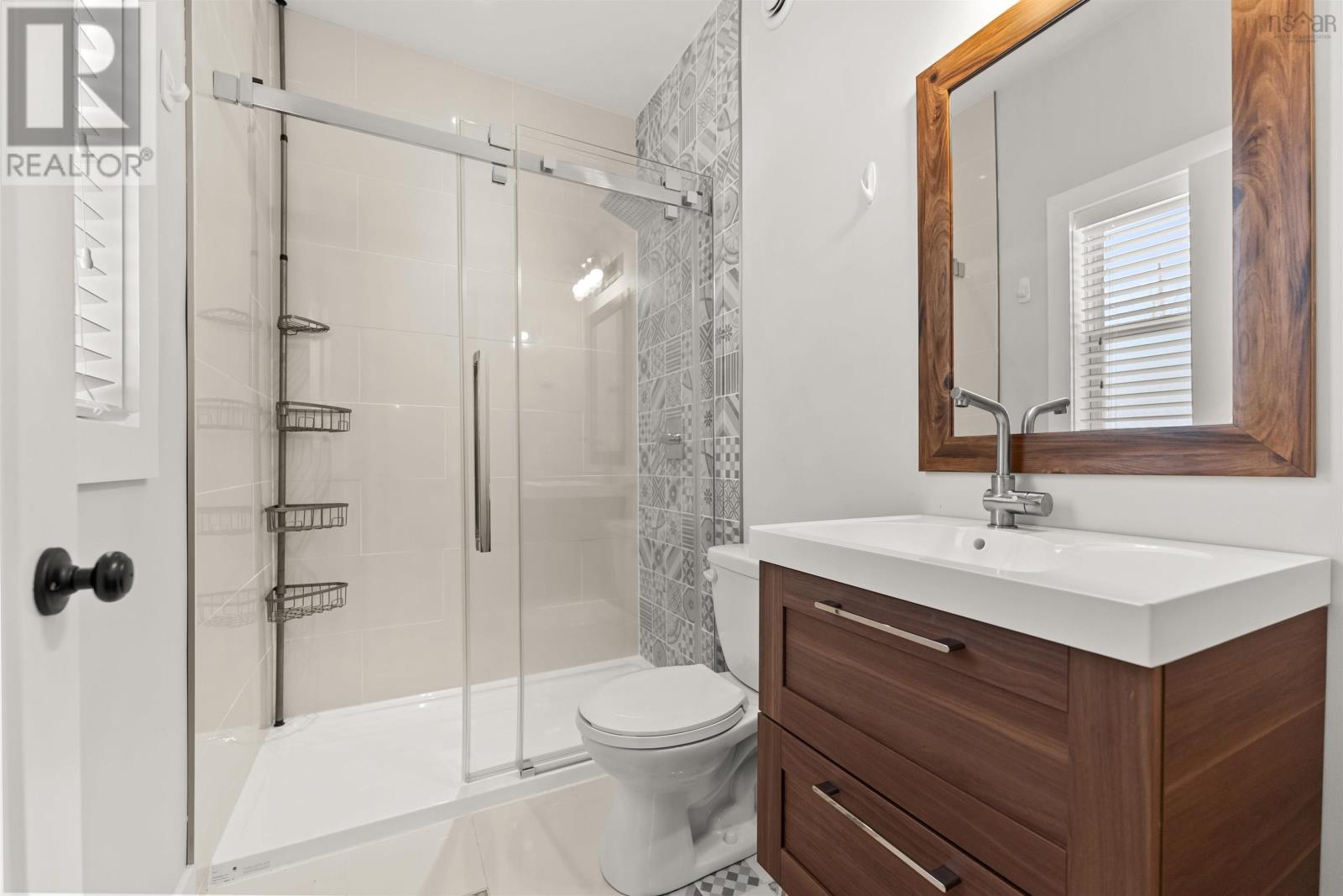 8 Old Scott Road, 4 Sawlers Lane, Waverley, Ns, B2r 1g7 Property Photo 16