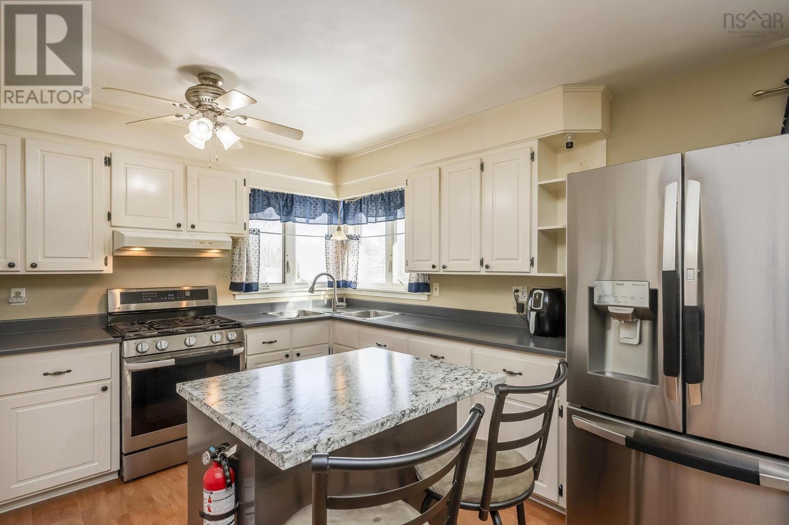 128 Oakdene Avenue Property Photo 4