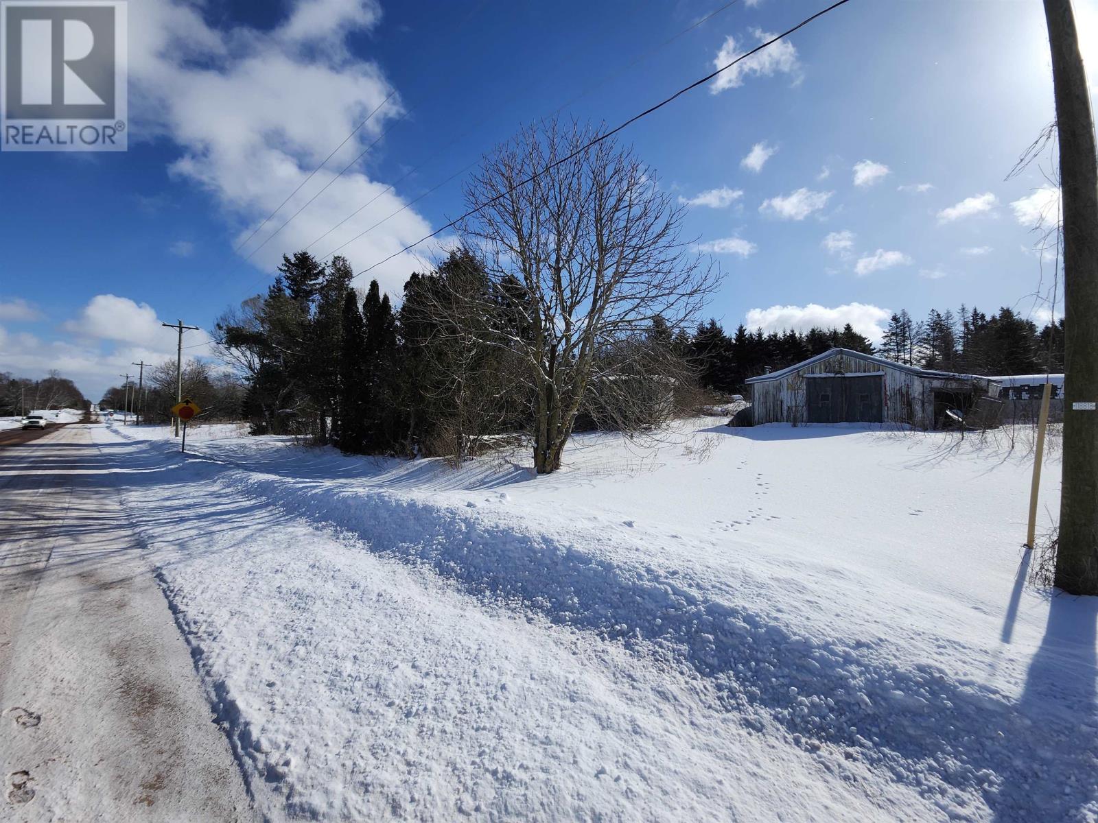 1925 Heatherdale Road Property Photo 4
