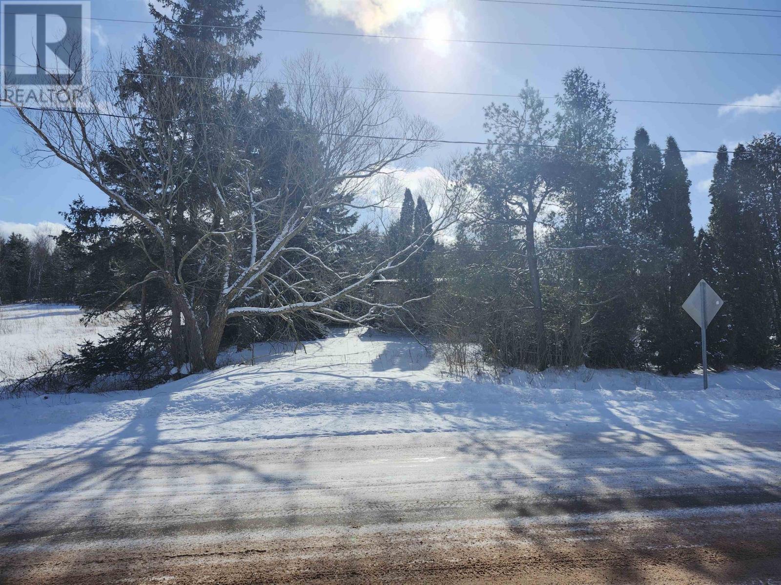 1925 Heatherdale Road Property Photo 7