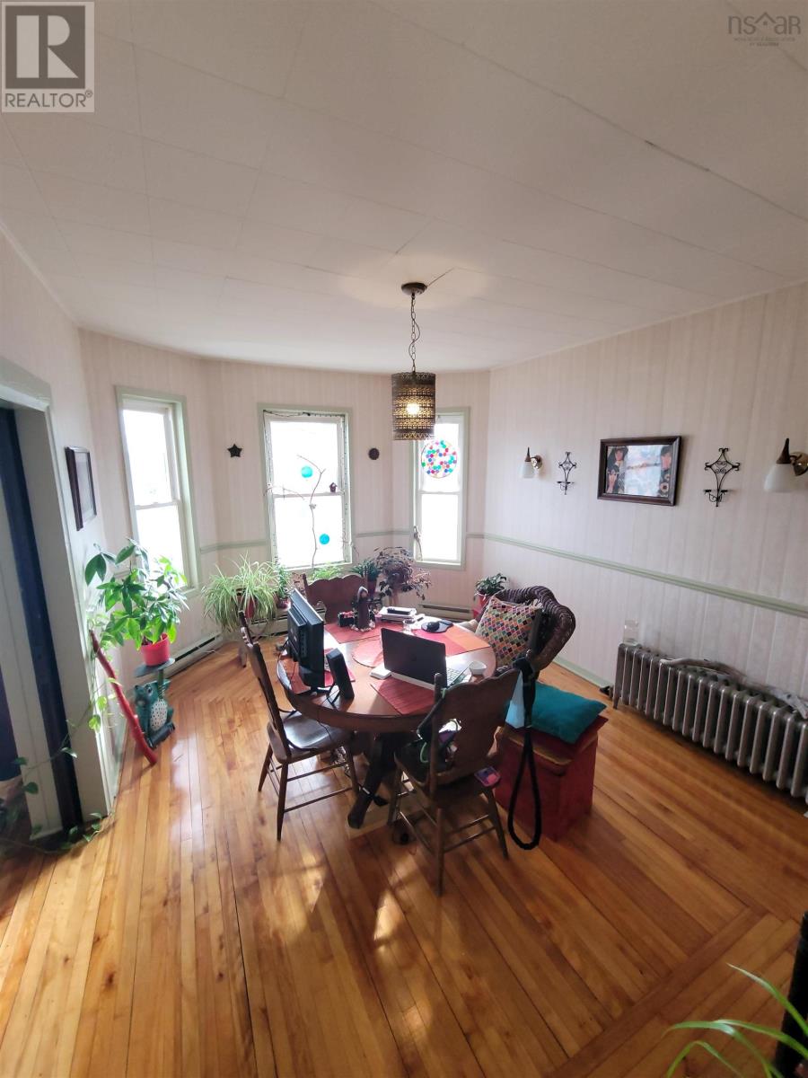 218 York Street Property Photo 6