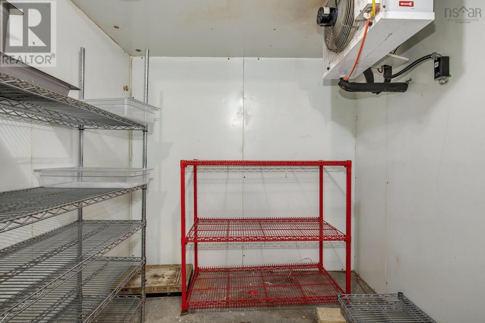103 5640 Spring Garden Road Property Photo 11
