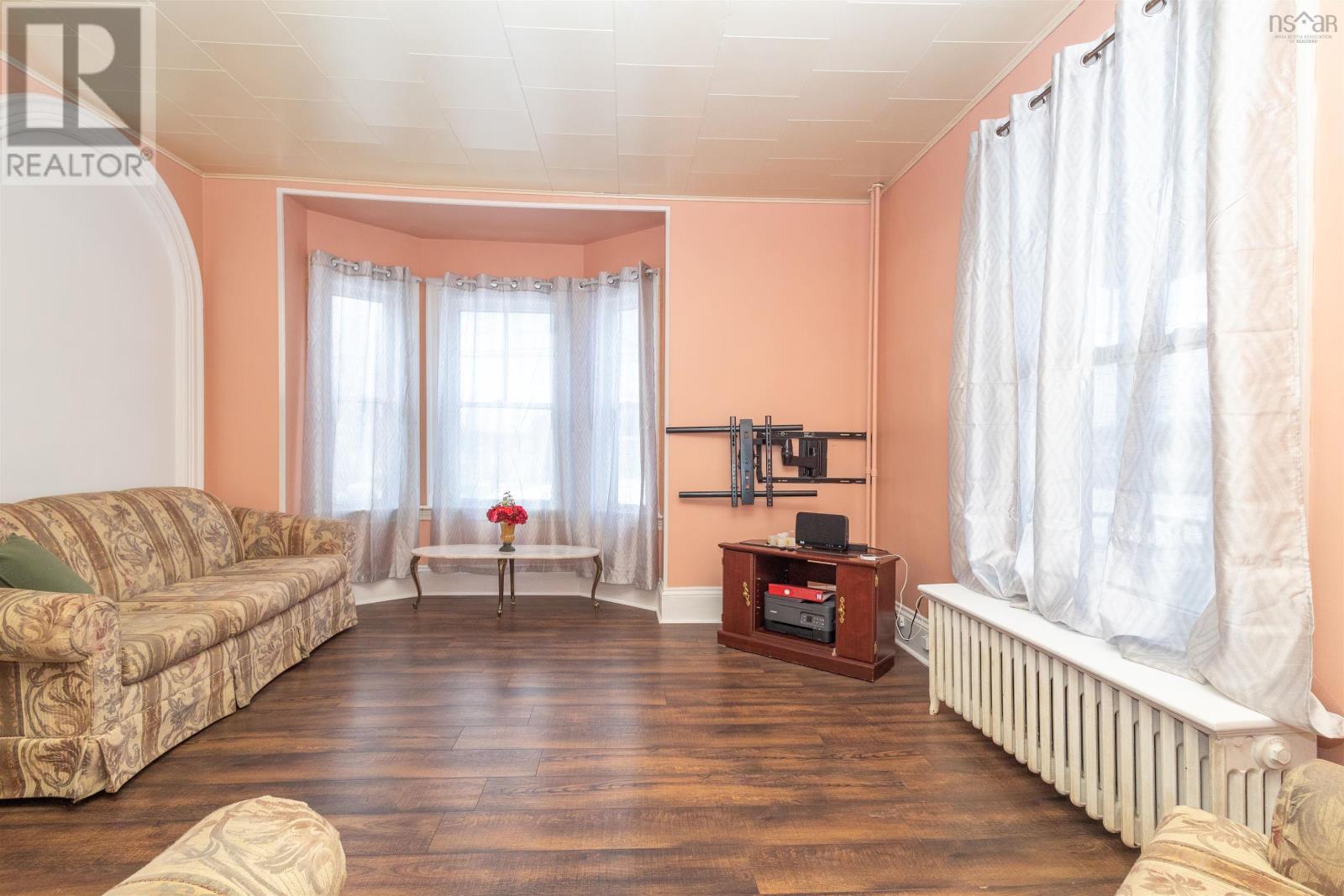 2 Ingoville Street Property Photo 8